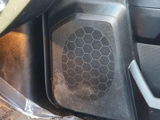 2022 Ram 1500 Classic SLT Crew Cab 4x2 5'7" Box