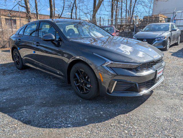 2025 Kia K5 LXS