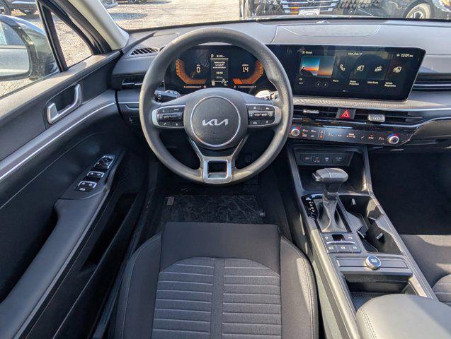 2025 Kia K5 LXS