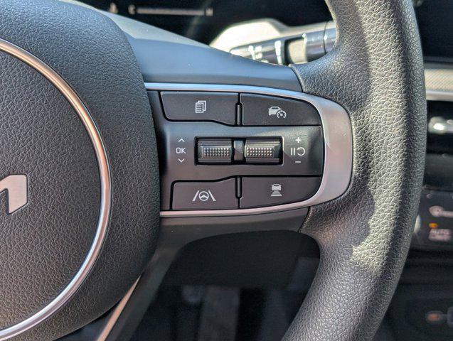2025 Kia K5 LXS