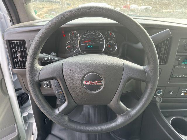 2025 GMC Savana Cutaway 4500 Van