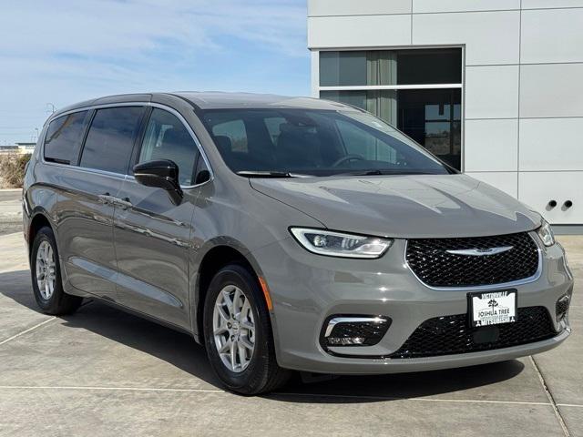 2025 Chrysler Pacifica PACIFICA SELECT