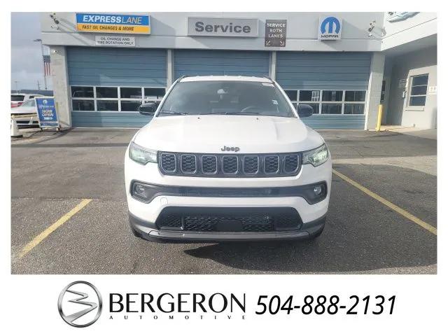 2025 Jeep Compass COMPASS LATITUDE 4X4