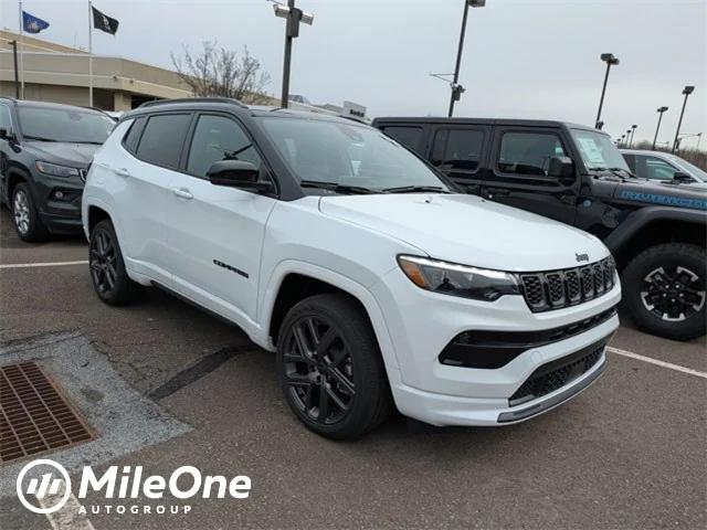2025 Jeep Compass COMPASS LIMITED 4X4