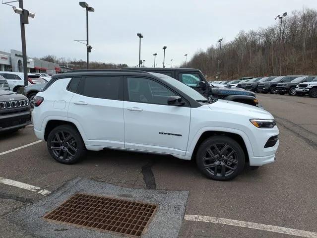 2025 Jeep Compass COMPASS LIMITED 4X4