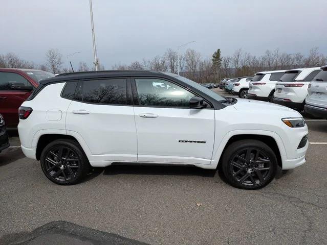 2025 Jeep Compass COMPASS LIMITED 4X4