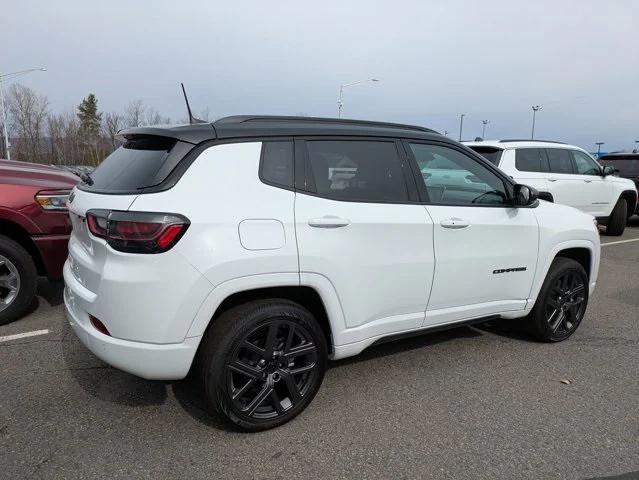 2025 Jeep Compass COMPASS LIMITED 4X4