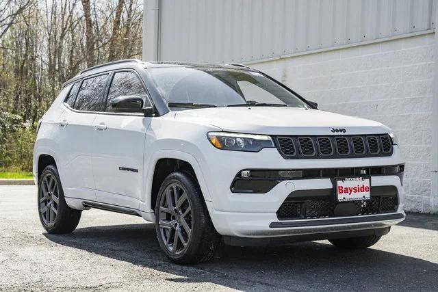 2025 Jeep Compass COMPASS LIMITED 4X4