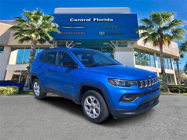2025 Jeep Compass COMPASS LATITUDE 4X4