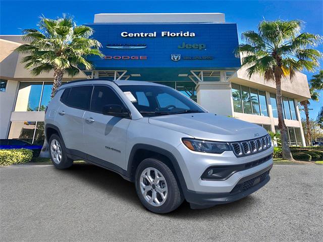 2025 Jeep Compass COMPASS LATITUDE 4X4