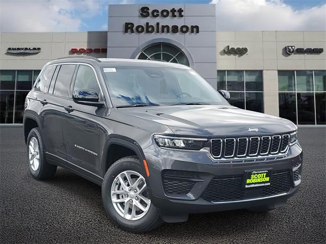 2025 Jeep Grand Cherokee GRAND CHEROKEE LAREDO X 4X2
