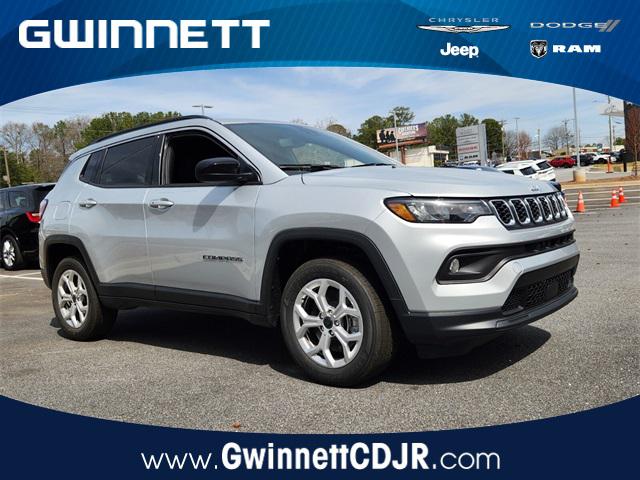 2025 Jeep Compass COMPASS LATITUDE 4X4