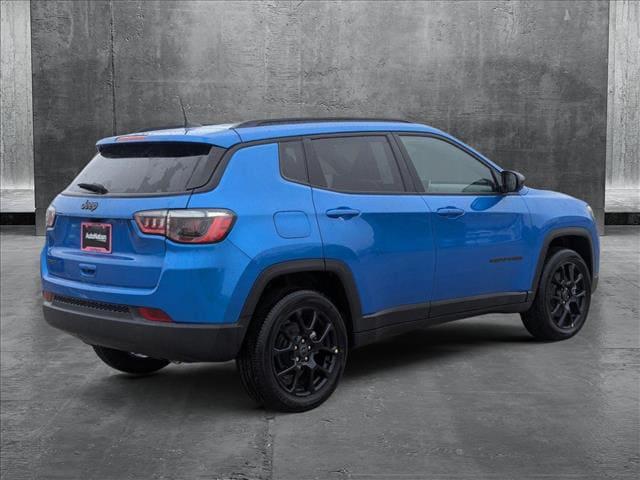 2025 Jeep Compass COMPASS LATITUDE 4X4