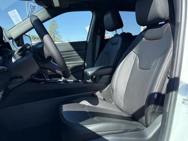 2025 Jeep Compass COMPASS LIMITED 4X4 2025 Jeep Compass COMPASS LIMITED 4X4