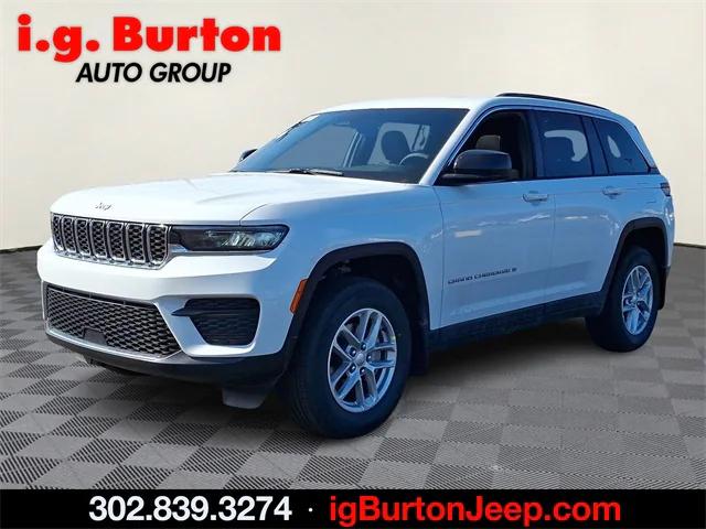 2025 Jeep Grand Cherokee GRAND CHEROKEE LAREDO X 4X4