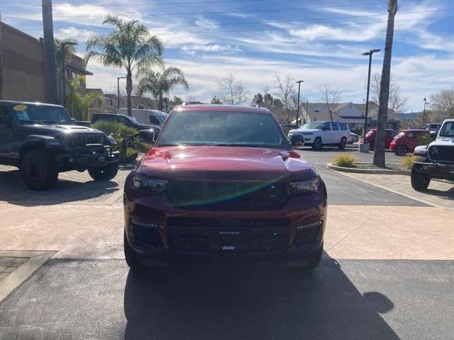 2025 Jeep Grand Cherokee GRAND CHEROKEE L LIMITED 4X4