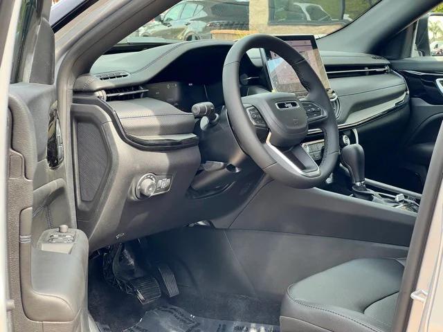 2025 Jeep Compass COMPASS LIMITED 4X4