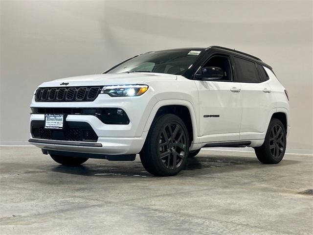 2025 Jeep Compass COMPASS LIMITED 4X4