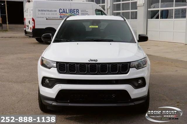 2025 Jeep Compass COMPASS LATITUDE 4X4