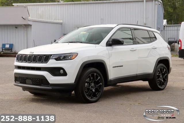 2025 Jeep Compass COMPASS LATITUDE 4X4