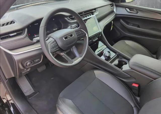 2025 Jeep Grand Cherokee GRAND CHEROKEE L ALTITUDE X 4X2