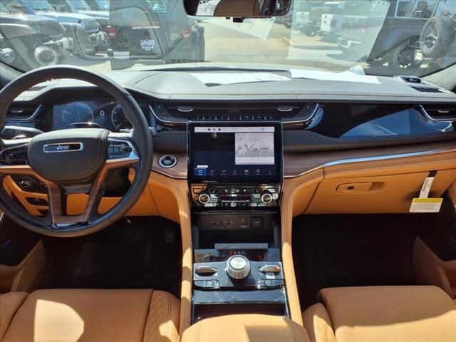 2025 Jeep Grand Cherokee GRAND CHEROKEE SUMMIT RESERVE 4X4