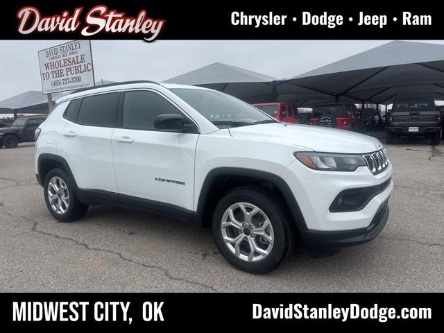 2025 Jeep Compass COMPASS LATITUDE 4X4