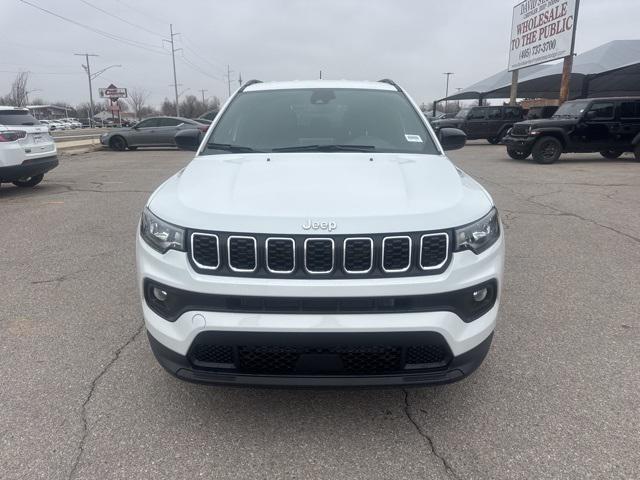 2025 Jeep Compass COMPASS LATITUDE 4X4