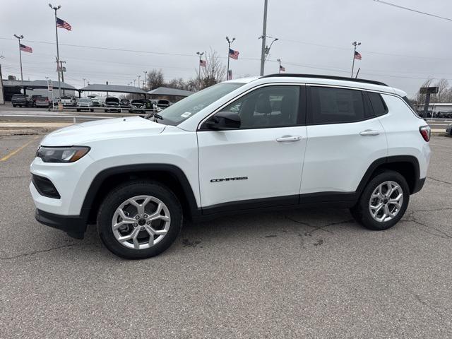 2025 Jeep Compass COMPASS LATITUDE 4X4