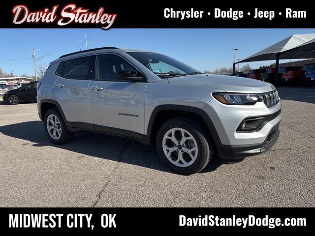 2025 Jeep Compass COMPASS LATITUDE 4X4