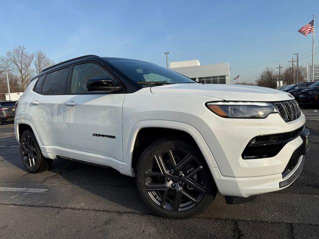 2025 Jeep Compass COMPASS LIMITED 4X4