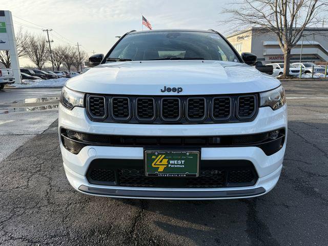 2025 Jeep Compass COMPASS LIMITED 4X4