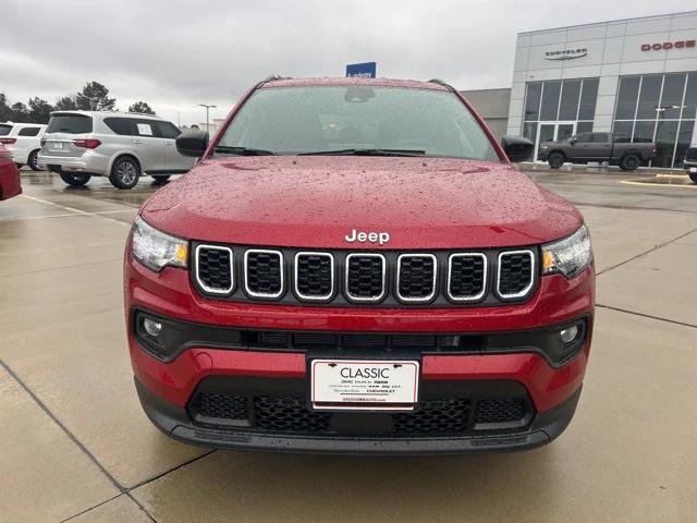 2025 Jeep Compass COMPASS LATITUDE 4X4