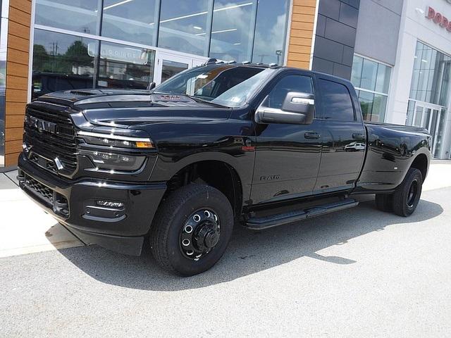 2025 RAM Ram 3500 RAM 3500 LARAMIE CREW CAB 4X4 8 BOX