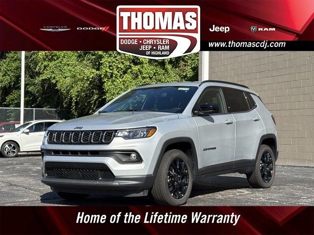 2025 Jeep Compass COMPASS LATITUDE 4X4