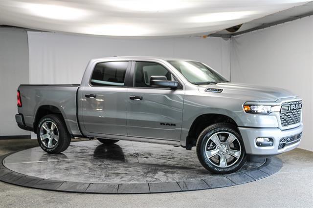 2025 RAM Ram 1500 RAM 1500 TRADESMAN CREW CAB 4X4 57 BOX