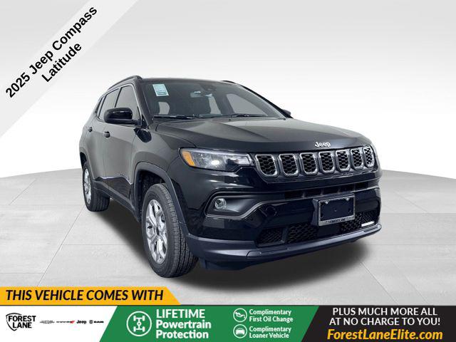 2025 Jeep Compass COMPASS LATITUDE 4X4