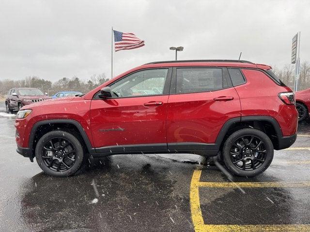 2025 Jeep Compass COMPASS LATITUDE 4X4