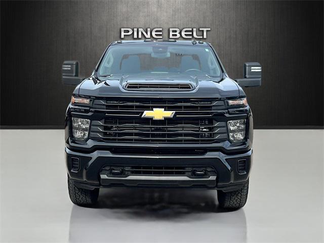 2024 Chevrolet Silverado 2500HD 4WD Crew Cab Standard Bed Custom