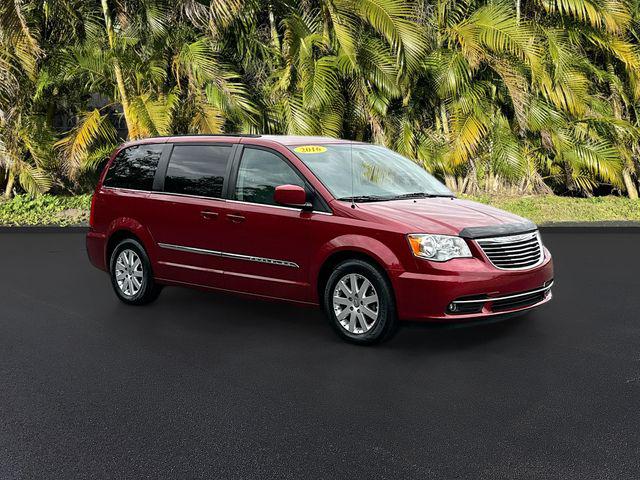 2016 Chrysler Town and Country Touring