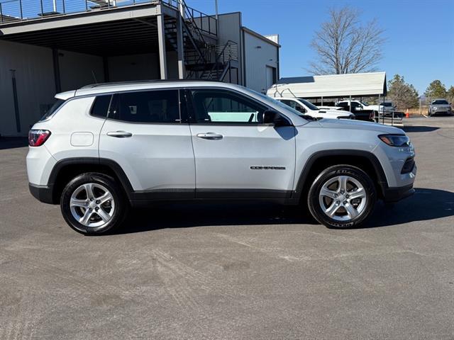 2024 Jeep Compass Latitude 4x4
