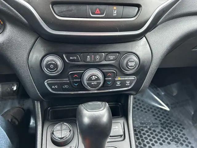2022 Jeep Cherokee Trailhawk 4x4