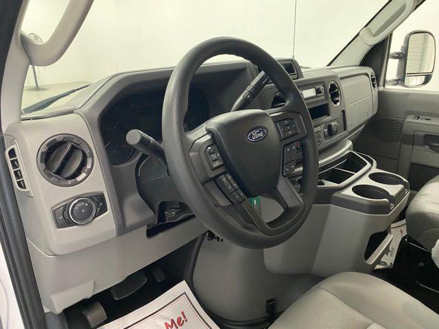 2025 Ford E-350 Cutaway Base