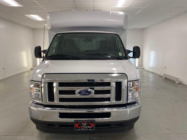 2025 Ford E-350 Cutaway Base
