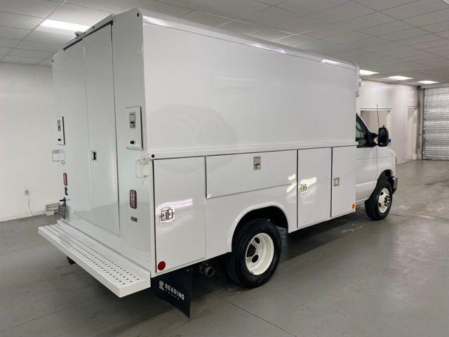 2025 Ford E-350 Cutaway Base