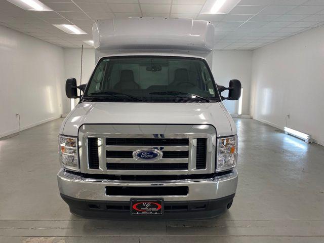 2025 Ford E-350 Cutaway Base