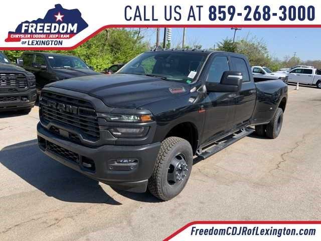 2025 RAM Ram 3500 RAM 3500 TRADESMAN CREW CAB 4X4 8 BOX