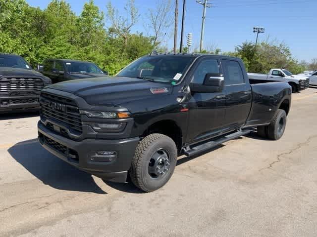 2025 RAM Ram 3500 RAM 3500 TRADESMAN CREW CAB 4X4 8 BOX
