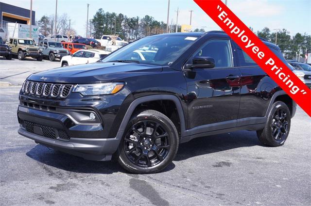 2025 Jeep Compass COMPASS LATITUDE 4X4