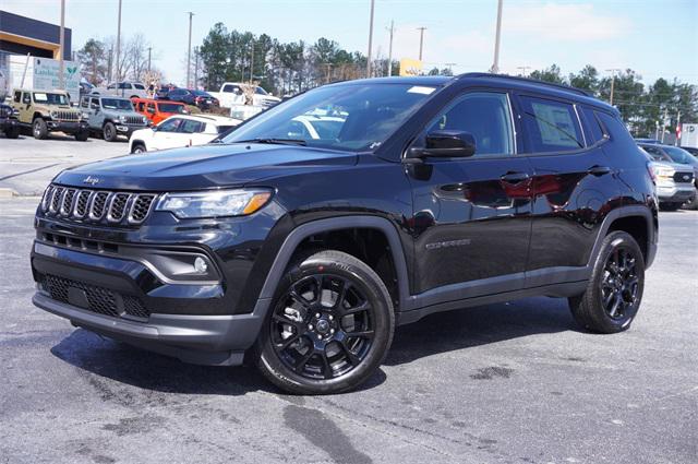 2025 Jeep Compass COMPASS LATITUDE 4X4